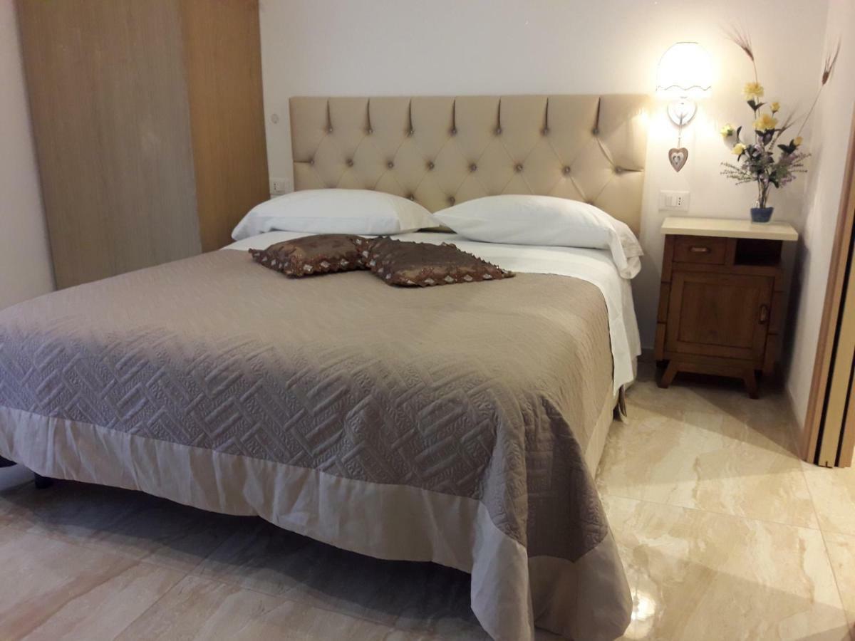 ונטימיגליה Affittacamere Sorrento מראה חיצוני תמונה